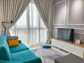 Zulanie Suite at Troika Residence, Cozy & Comfort, Free Wifi & Netflix